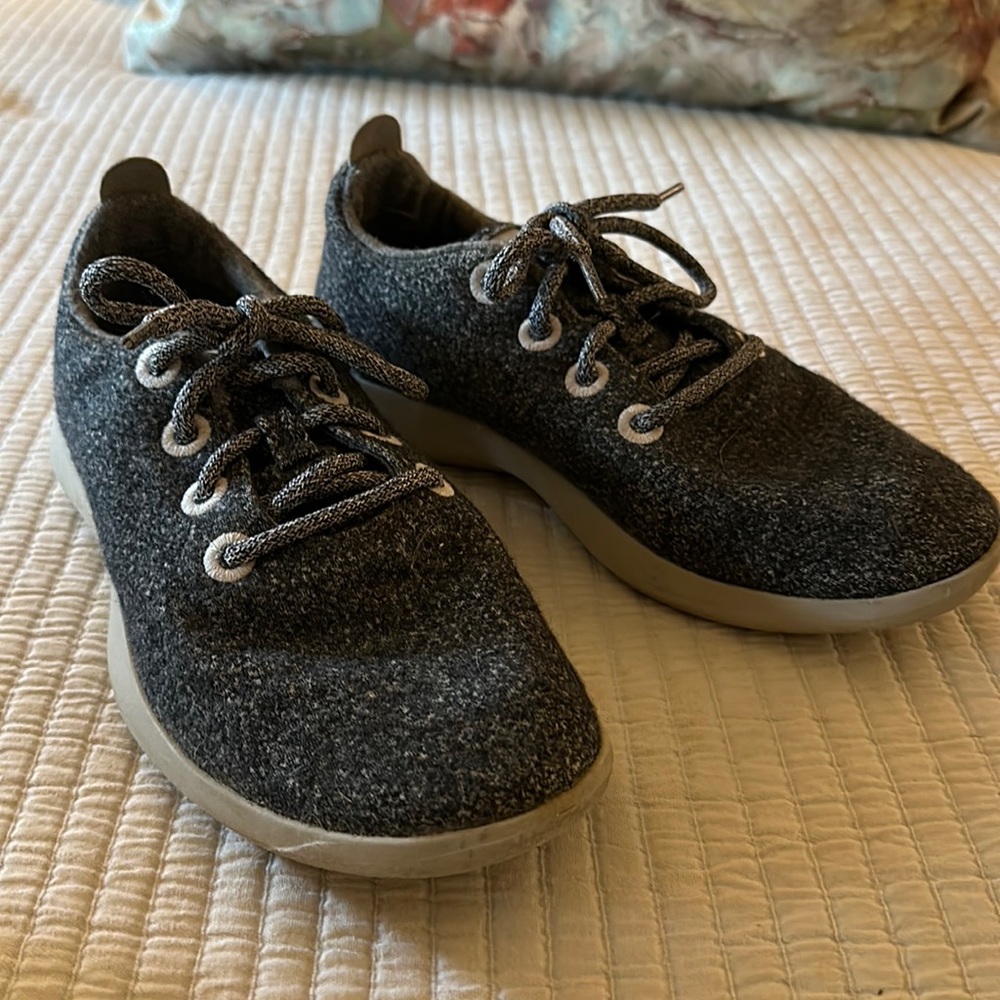 Allbirds gray wool runners sneakers. Women size 8